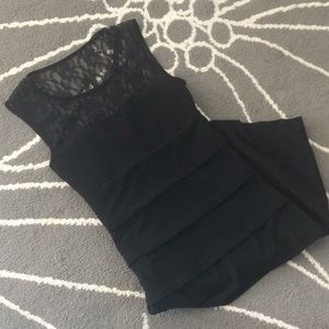 Black lace/tiered body con dress!